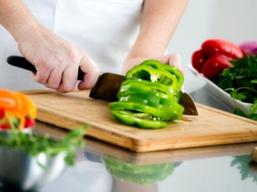 ピーマン料理をする夢占いと意味