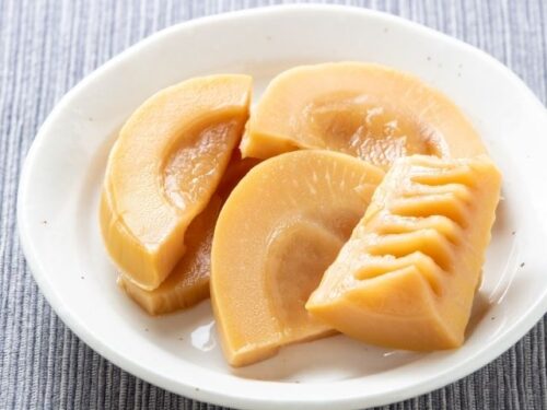 たけのこを誰かと食べる夢占いと意味