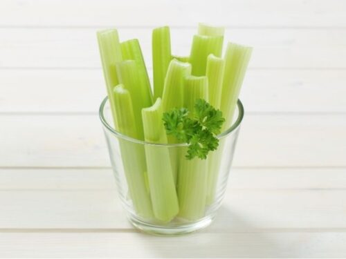 誰かとセロリを食べる夢（家族・友人・恋人・知らない人）