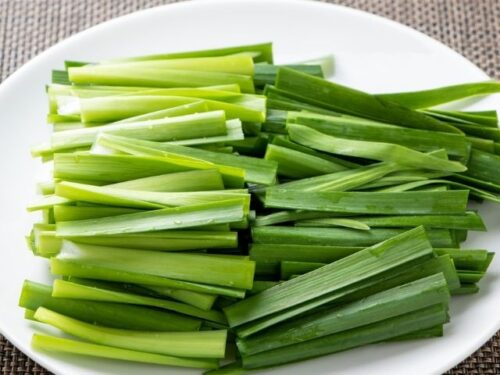 ニラ料理をする夢占いと意味