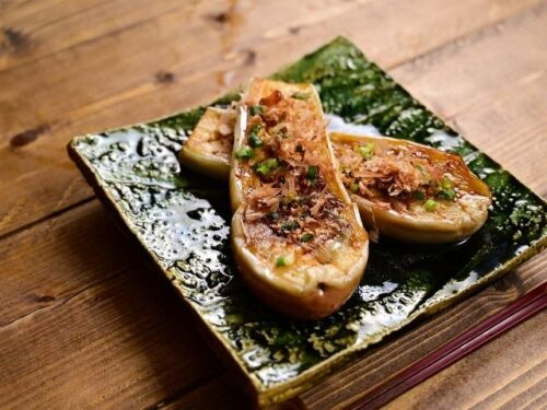 茄子を誰かと食べる夢占いと意味