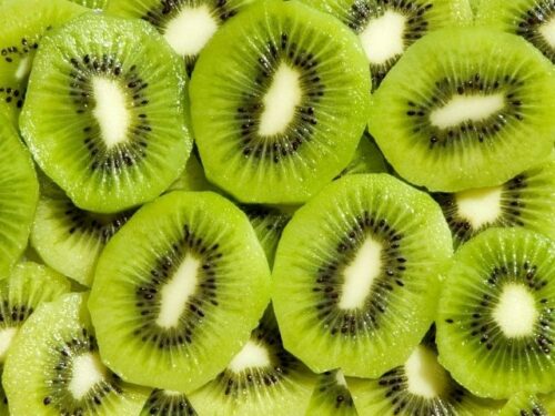 キウイ料理・デザートの夢占いと意味