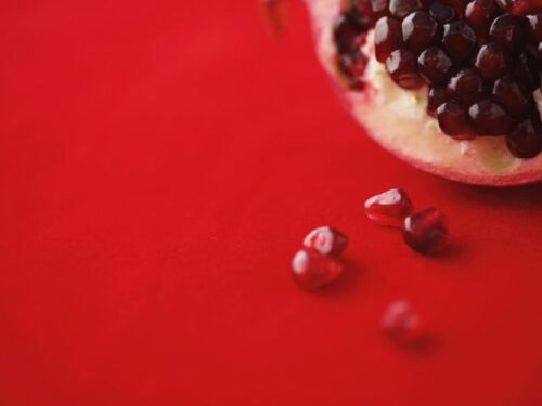 ザクロの夢占いと基本的な意味