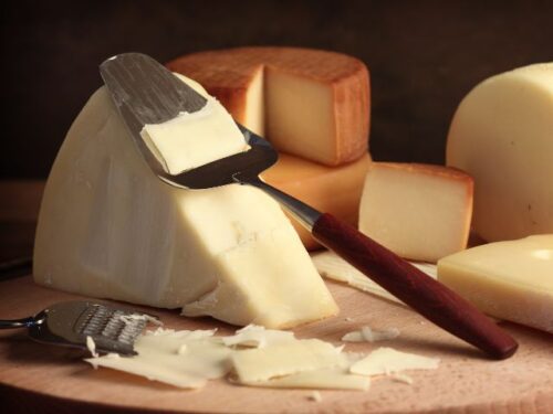 チーズ料理や種類の夢占いと意味