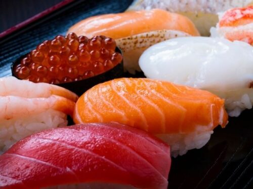 お寿司を作る夢占いと意味