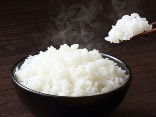 お米・白米を料理する夢占いと意味