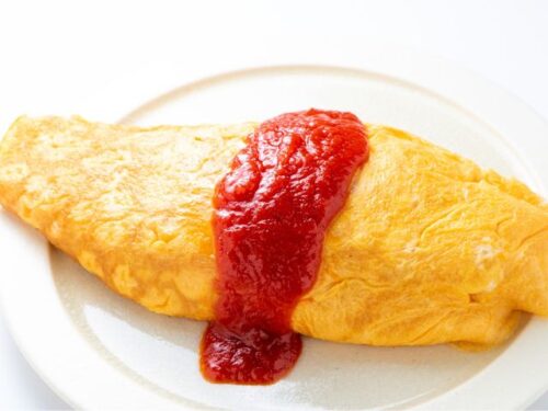 オムライスの夢占いと基本的な意味