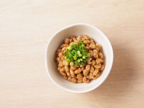 納豆を料理する夢占いと意味