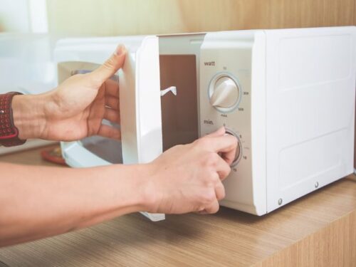 電子レンジの夢を見るスピリチュアルメッセージは？