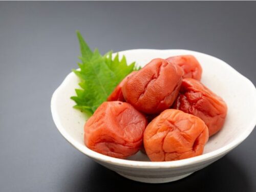 梅干しの夢占いと基本的な意味