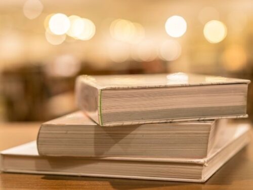 図書館の本のスピリチュアル